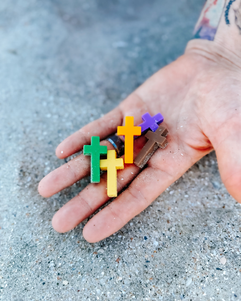 Pocket Crosses- Color Pack 1 – In God We Must