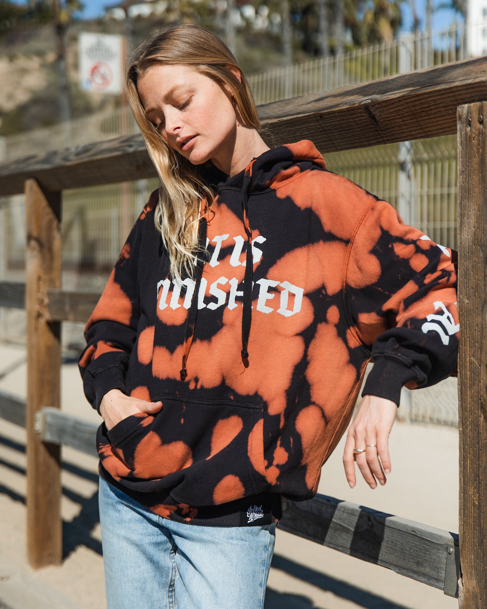 Hoodie bleach shop