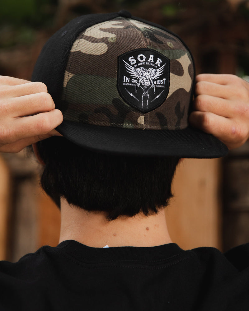 Flat Brim Snapback Hat- Wings Like Eagles Design – In God We Must